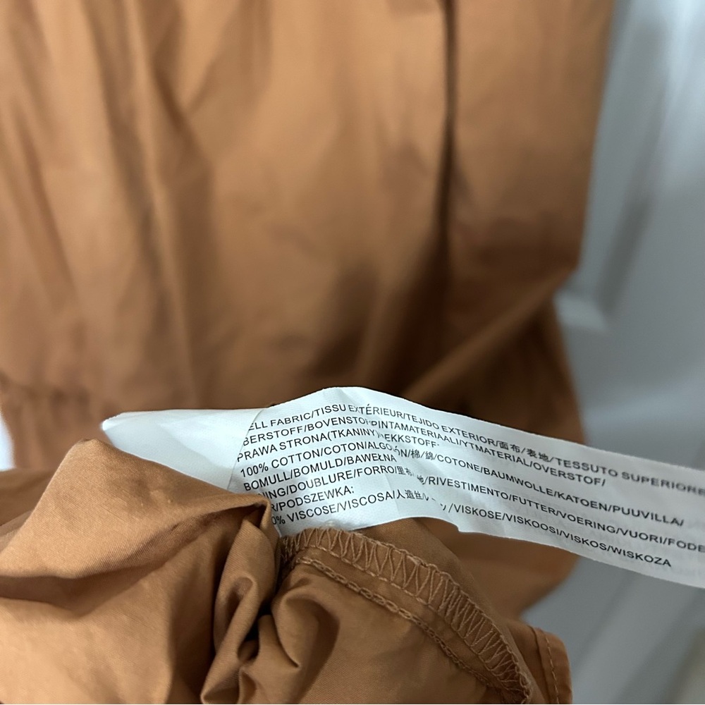 Moon River Exclusive Caramel Bubble Sleeve Smocked Midi Dress - Picture 13 of 13